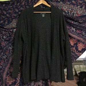 SOFT DARK GRAY CARDIGAN